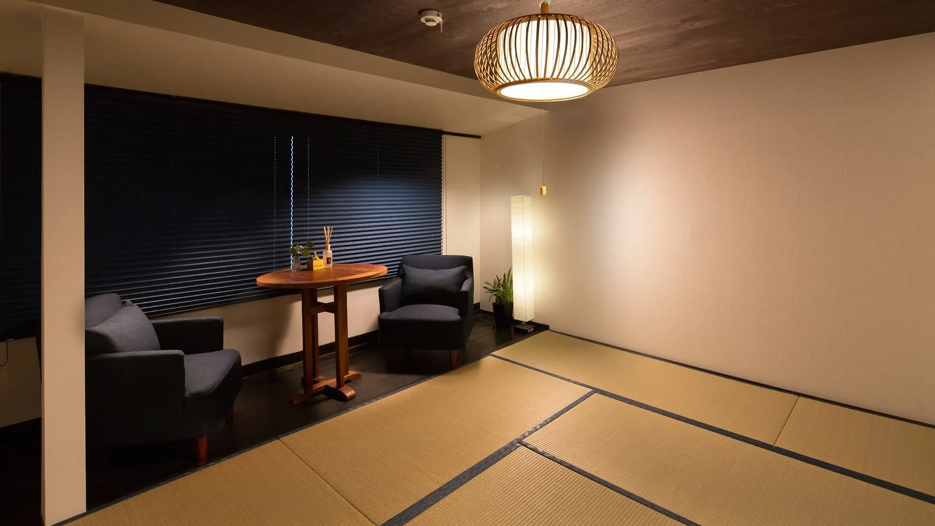 Holiday home Tsumugi Rokujo Nishinotoin Villa Kyoto Japan